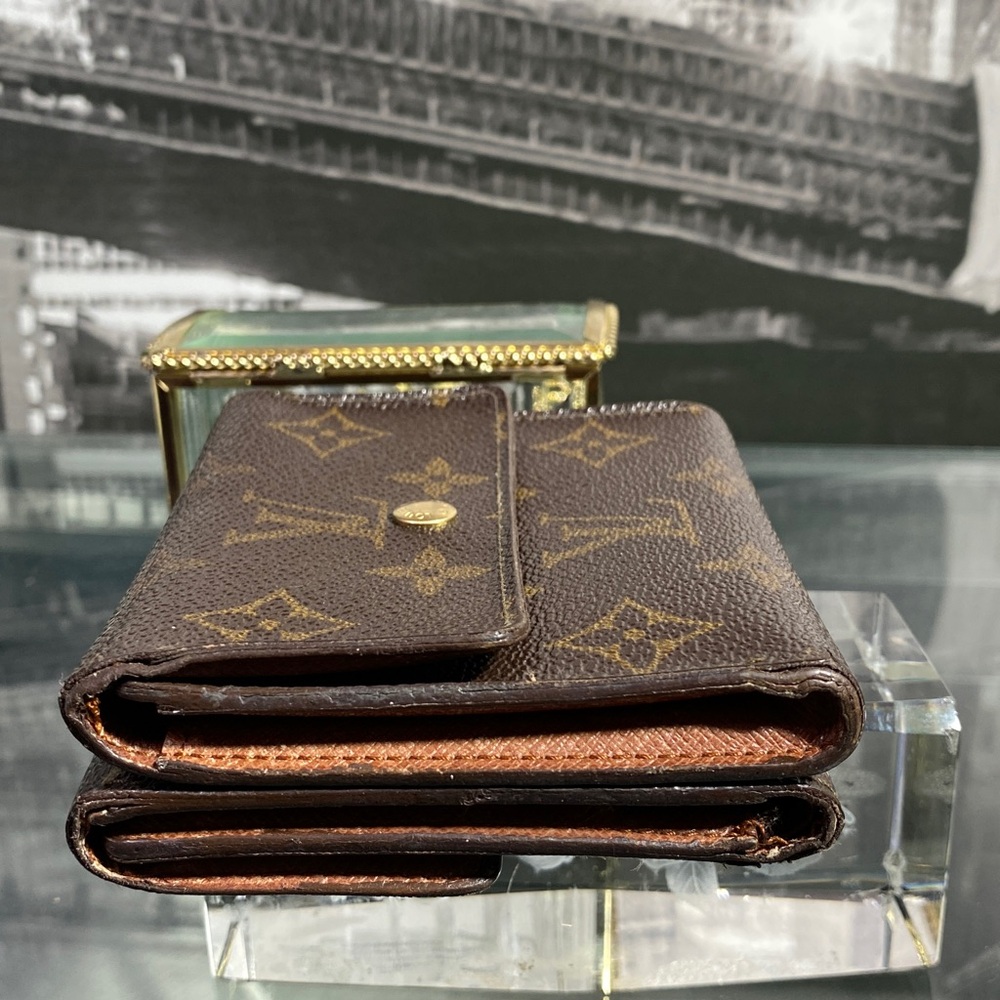 Authentic Vintage Louis Vuitton Monogram Elise Wallet - Picture 15 of 16